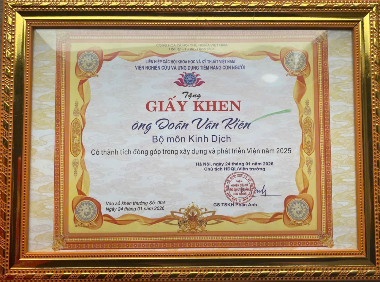 Giấy khen Viện Tiềm năng con người cấp cho Thầy Doãn Văn Kiên